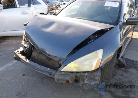 2005 Honda Accord 2.4 Lx z USA, uszkodzony, nr VIN 1HGCM56425A065850